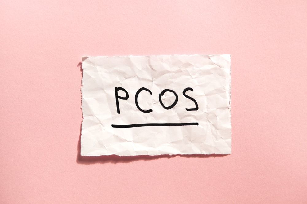 PCOS na różowym tle
